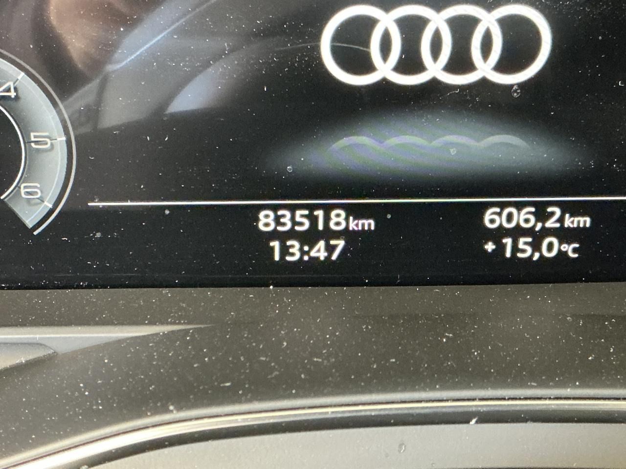 Fahrzeugabbildung Audi A6 40 2.0 TDI Avant basis Matrix|CarPlay|ACC|LED