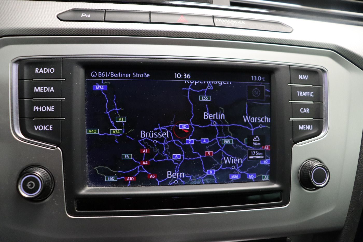 Fahrzeug autohaus mense Fahrzeugabbildung Volkswagen Passat Variant 1.4 TSI ACC|Navi|KlimaA|PDC|SHZG