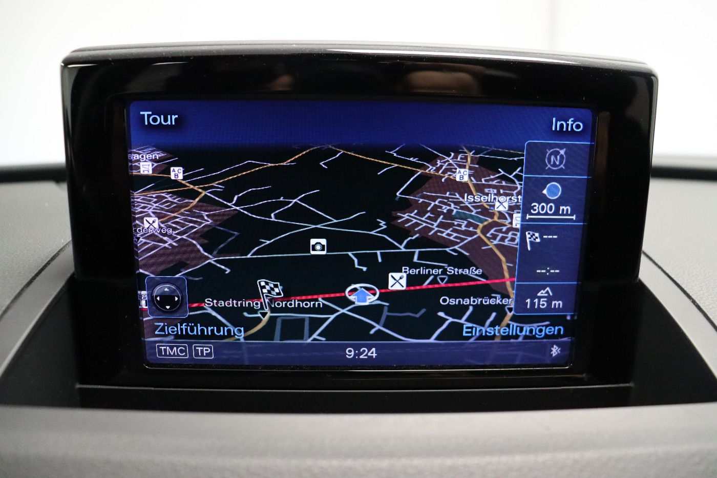 Fahrzeugabbildung Audi Q3 2.0 TDI quattro S tronic sport AHK|Navi