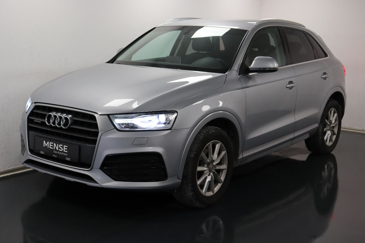 Fahrzeugabbildung Audi Q3 2.0 TDI quattro S tronic sport AHK|Navi