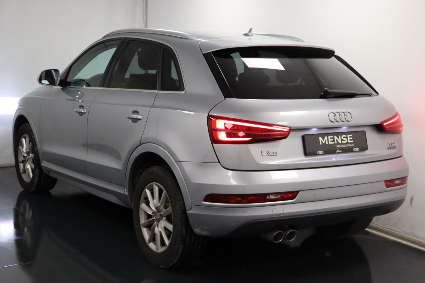 Fahrzeugabbildung Audi Q3 2.0 TDI quattro S tronic sport AHK|Navi
