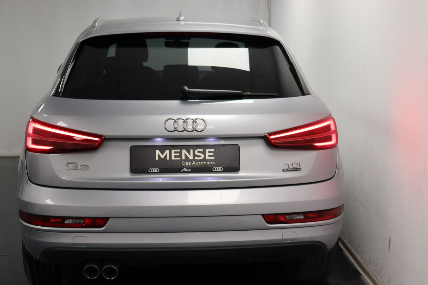 Fahrzeugabbildung Audi Q3 2.0 TDI quattro S tronic sport AHK|Navi