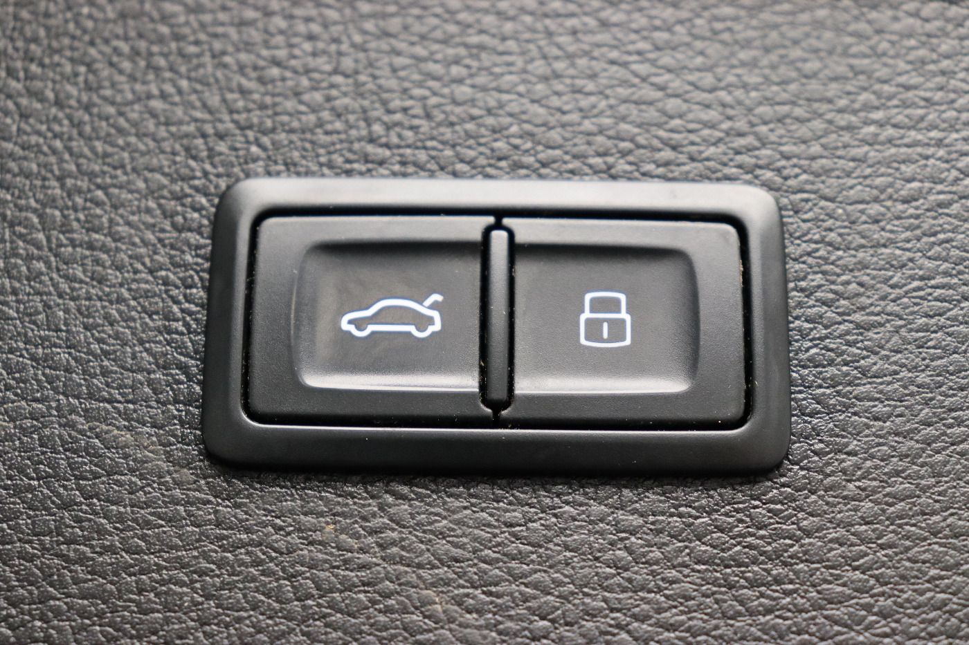 Fahrzeug autohaus mense Fahrzeugabbildung Audi Q5 2.0 TDI S line quattro S tronic