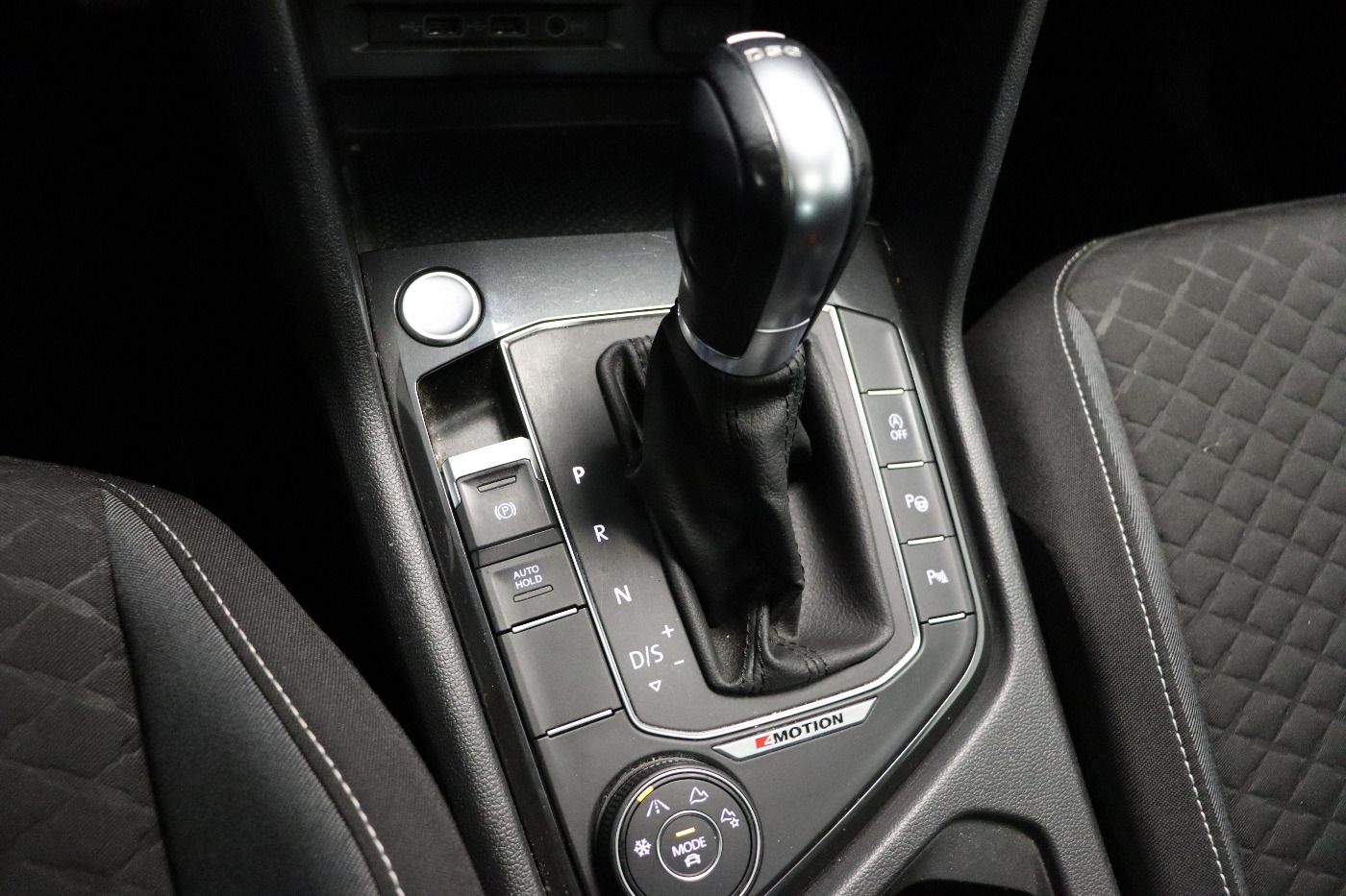 Fahrzeugabbildung Volkswagen Tiguan 2.0 TSI DSG Comfortline CarPlay