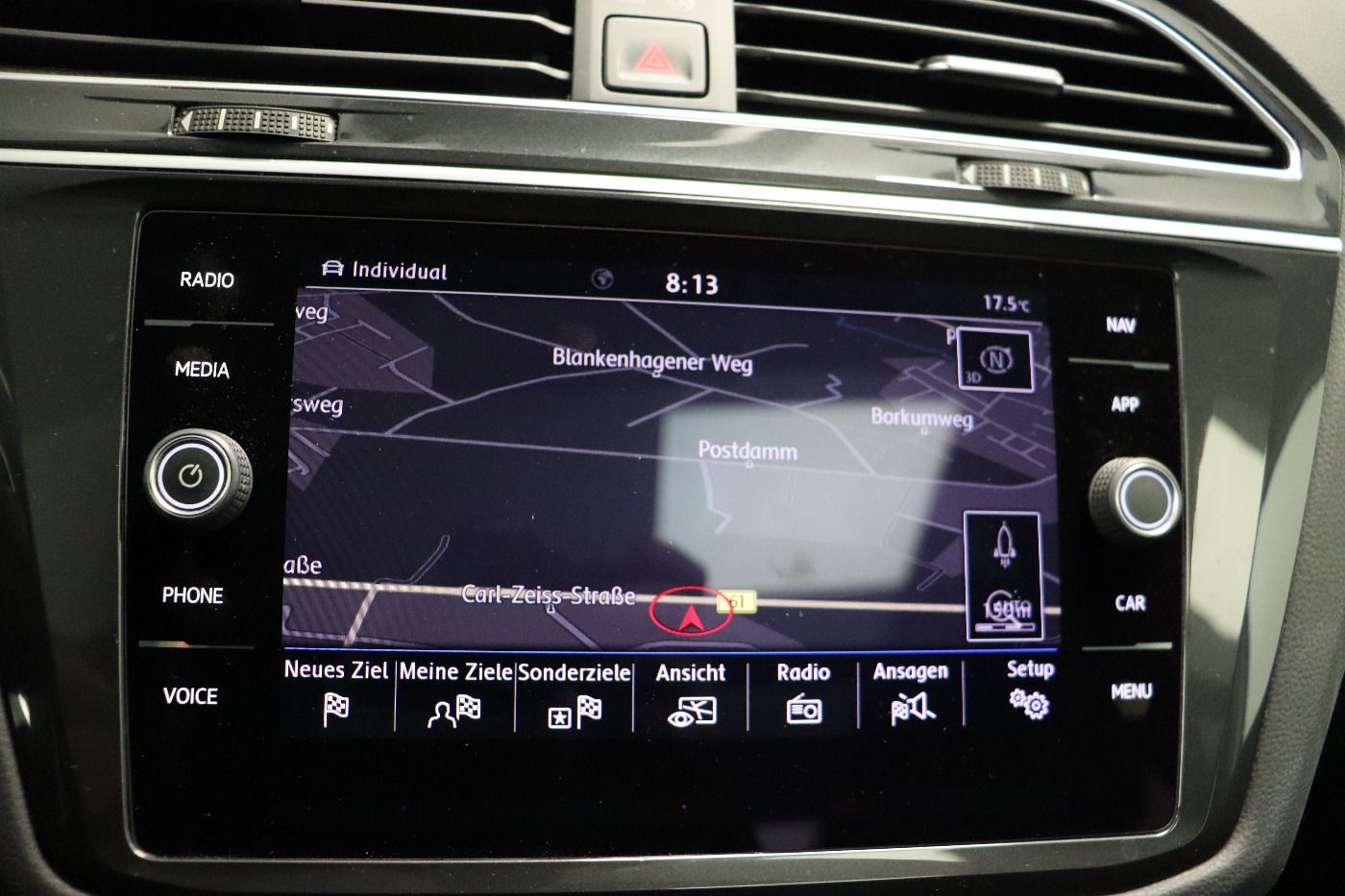 Fahrzeugabbildung Volkswagen Tiguan 2.0 TSI DSG Comfortline CarPlay