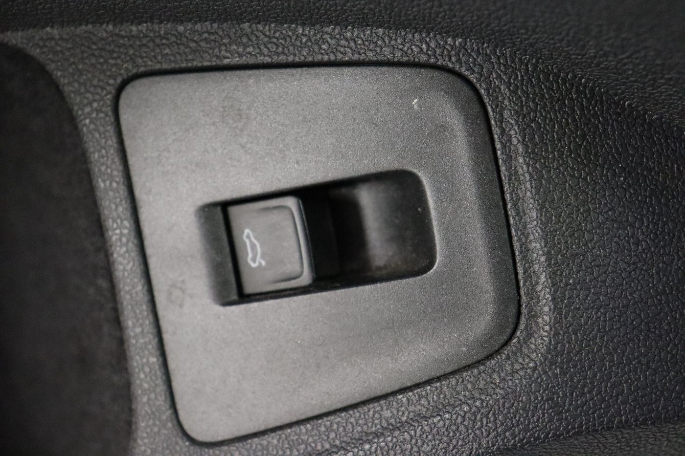 Fahrzeugabbildung Volkswagen Tiguan 2.0 TSI DSG Comfortline CarPlay