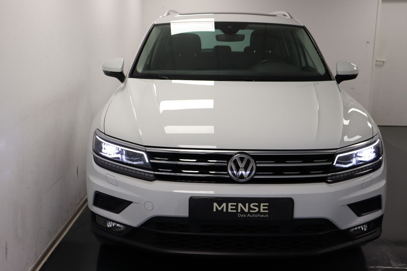 Fahrzeugabbildung Volkswagen Tiguan 2.0 TSI DSG Comfortline CarPlay
