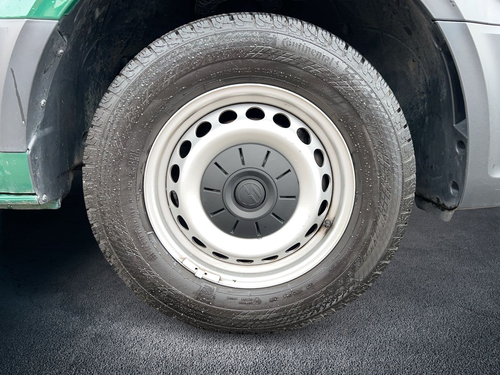 Fahrzeugabbildung Volkswagen Crafter 2.0 TDI RWD Pritsche 35 lang AHK|KlimaA