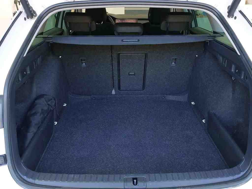 Fahrzeugabbildung SKODA Octavia Combi 2.0 TDI Style HUD|ACC|LED|Navi|PDC