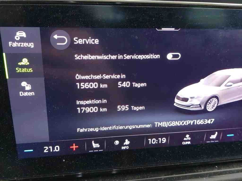 Fahrzeugabbildung SKODA Octavia Combi 2.0 TDI Style HUD|ACC|LED|Navi|PDC