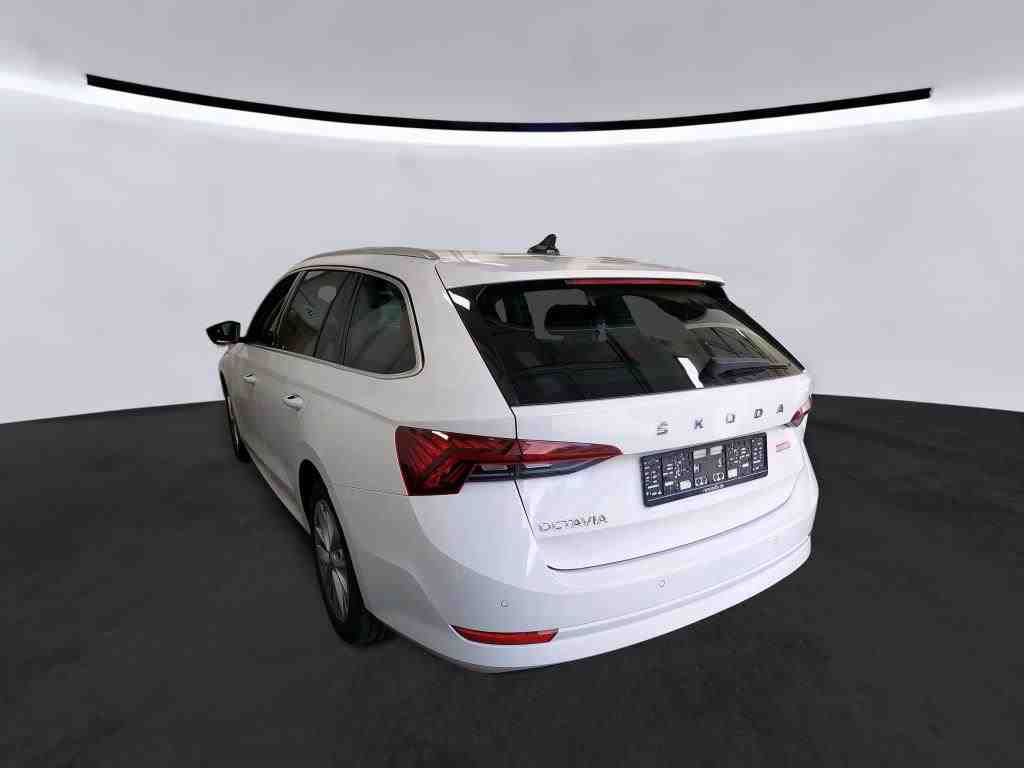 Fahrzeugabbildung SKODA Octavia Combi 2.0 TDI Style HUD|ACC|LED|Navi|PDC
