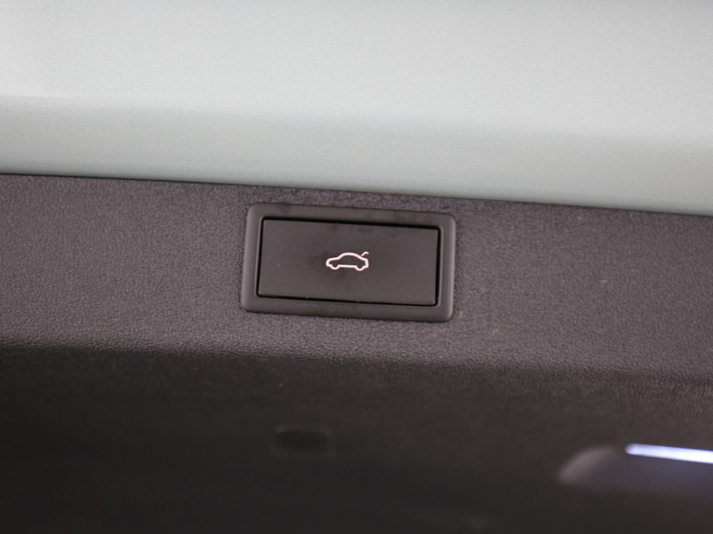 Fahrzeugabbildung SKODA Enyaq 80 Loft AHK|4xSHZG|ACC|LED|Navi|VirtualCP