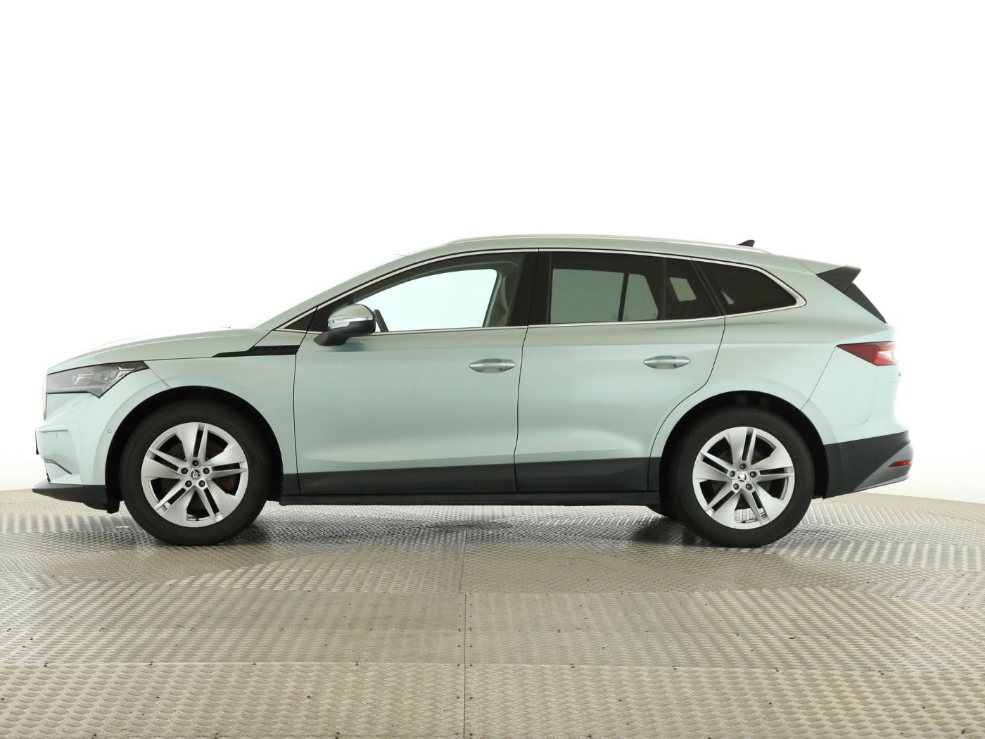 Fahrzeugabbildung SKODA Enyaq 80 Loft AHK|4xSHZG|ACC|LED|Navi|VirtualCP