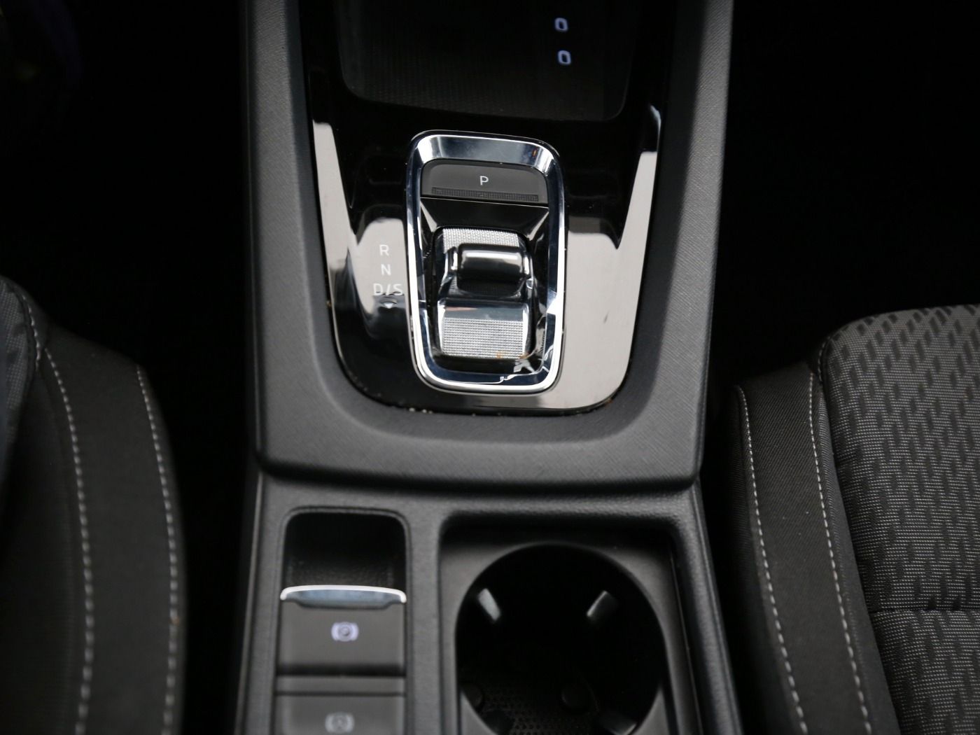 Fahrzeugabbildung SKODA Octavia Combi 2.0 TDI Style AHK|HUD|ACC|LED|Navi