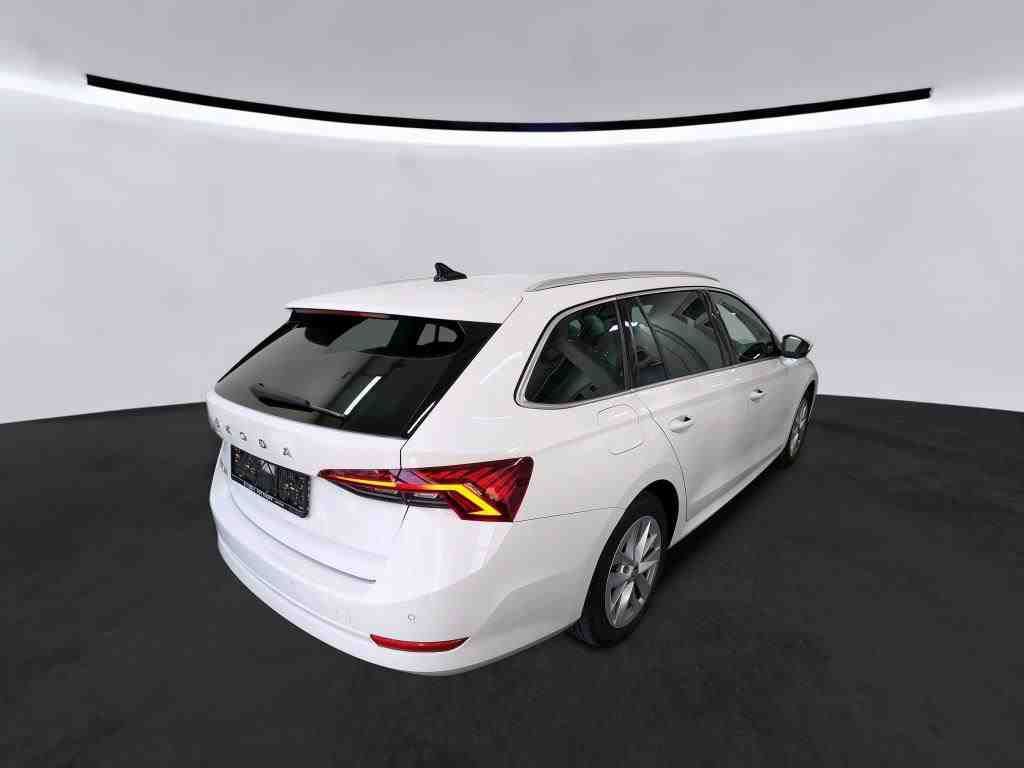 Fahrzeugabbildung SKODA Octavia Combi 2.0 TDI Style AHK|HUD|ACC|LED|Navi