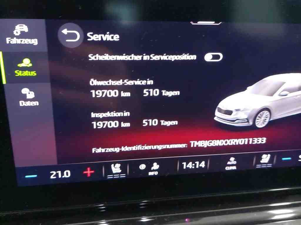 Fahrzeugabbildung SKODA Octavia Combi 2.0 TDI Style HUD|4xSHZG|ACC|LED