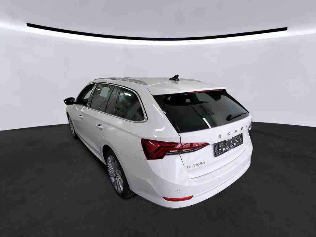 Fahrzeugabbildung SKODA Octavia Combi 2.0 TDI Style HUD|4xSHZG|ACC|LED
