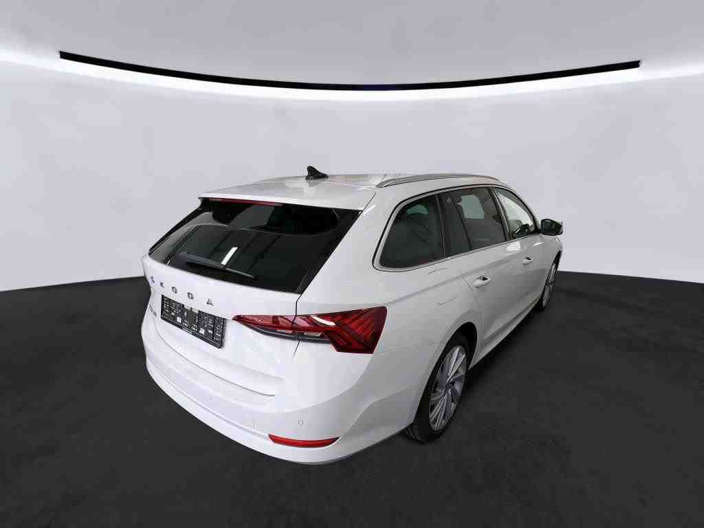 Fahrzeugabbildung SKODA Octavia Combi 2.0 TDI Style HUD|4xSHZG|ACC|LED