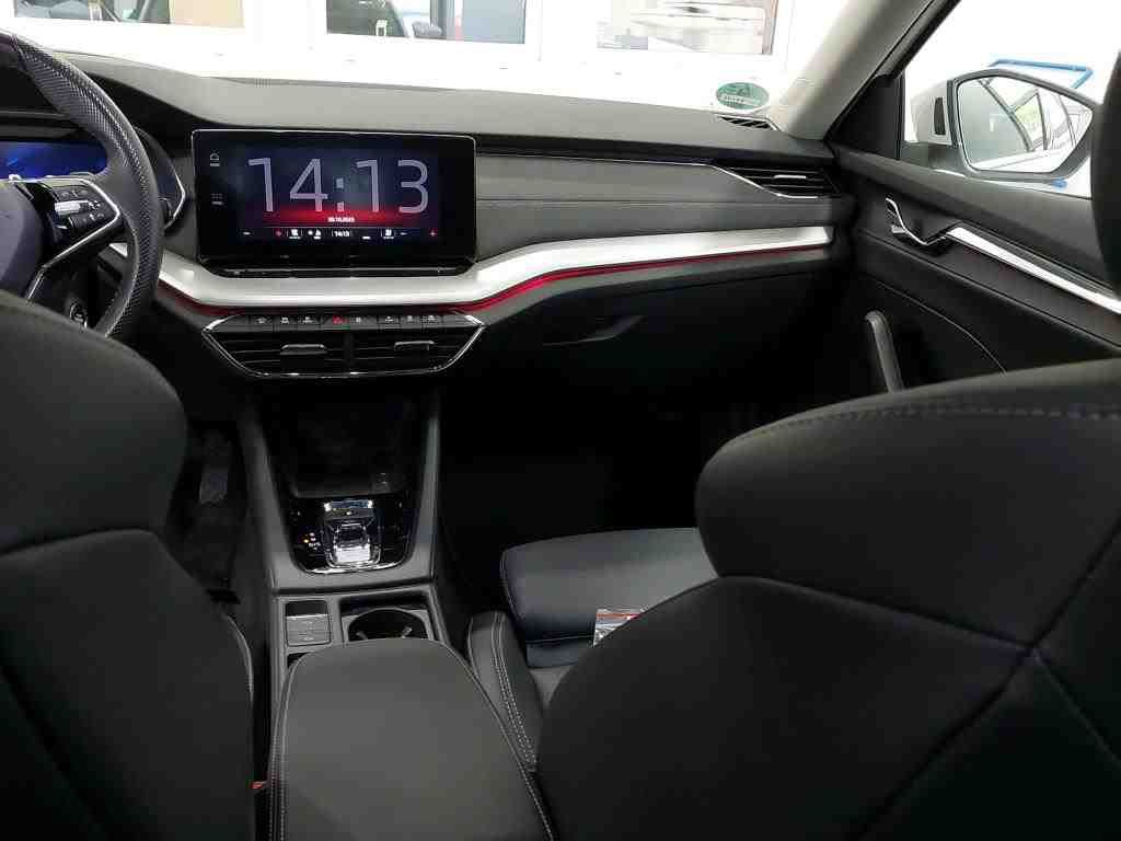 Fahrzeugabbildung SKODA Octavia Combi 2.0 TDI Style HUD|4xSHZG|ACC|LED