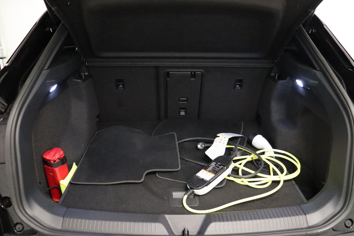 Fahrzeug autohaus mense Fahrzeugabbildung Volkswagen ID.4 GTX 4Motion IQ.Light|Matrix|CarPlay|AHK|LM