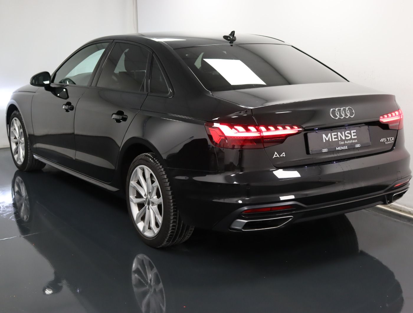 Fahrzeugabbildung Audi A4 45 TDI quattro tiptronic advanced |FLA|ACC|SD