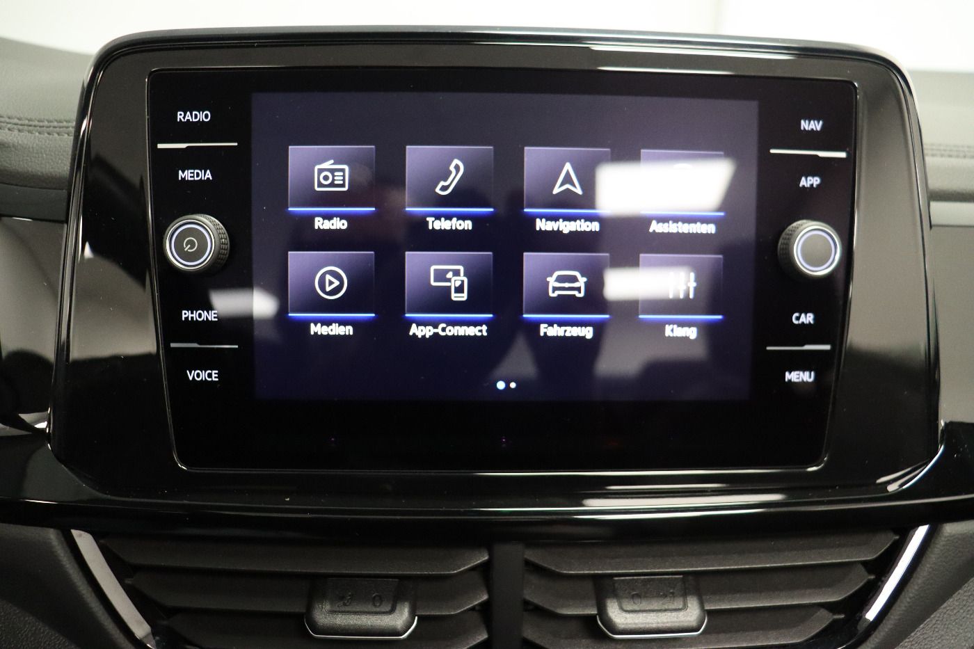 Fahrzeugabbildung Volkswagen T-Roc Cabriolet 1.5TSI DSG R-Line IQ.Light|ACC