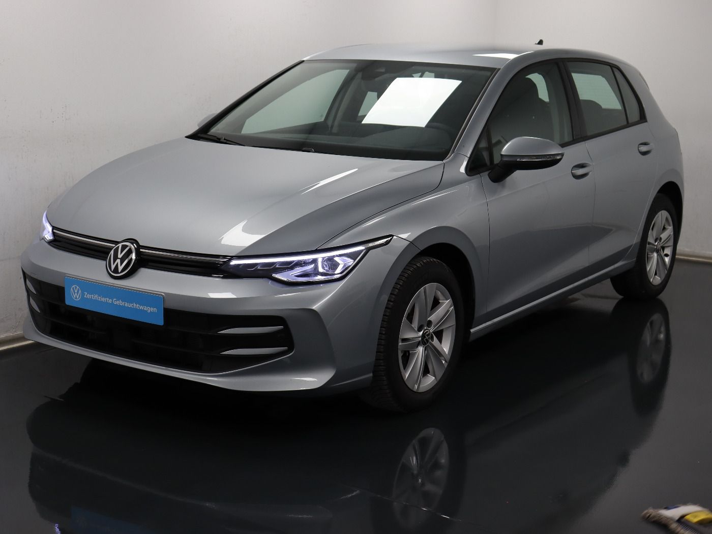 Fahrzeug autohaus mense Fahrzeugabbildung Volkswagen Golf VIII 1.5 TSI Life IQ.Light|Matrix|CarPlay|L