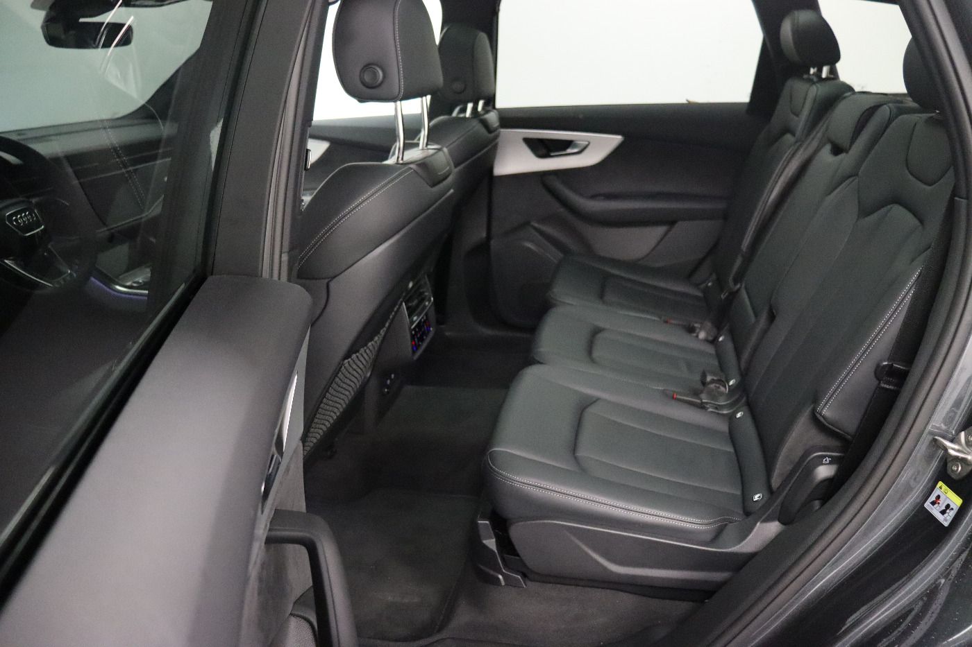 Fahrzeug autohaus mense Fahrzeugabbildung Audi Q7 45 TDI quattro tiptronic S line Matrix|AHK|LM