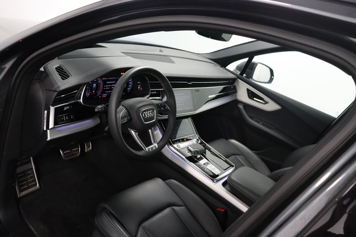 Fahrzeug autohaus mense Fahrzeugabbildung Audi Q7 45 TDI quattro tiptronic S line Matrix|AHK|LM