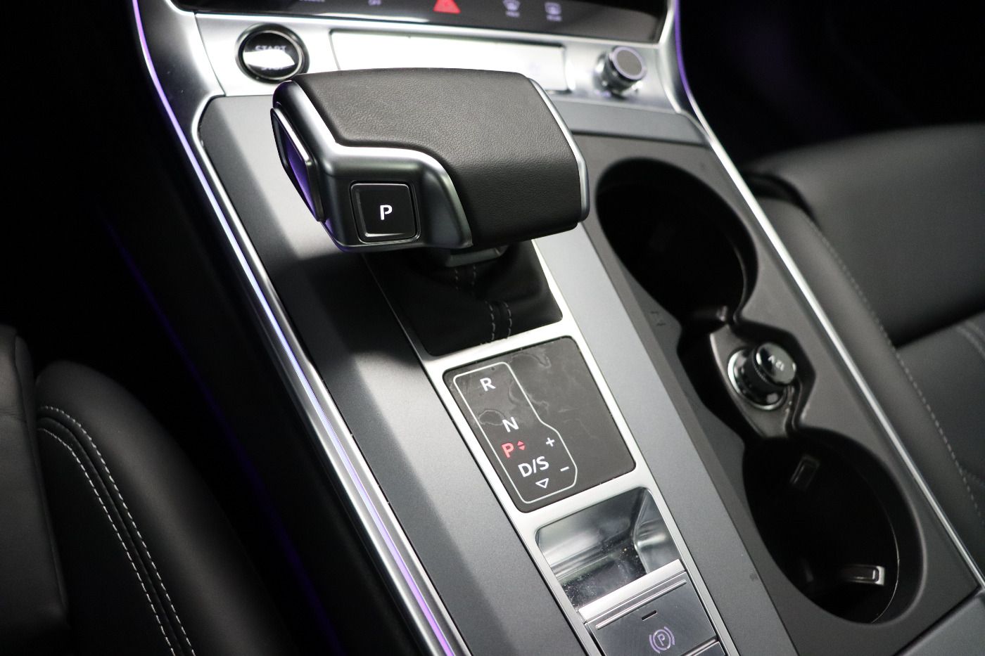 Fahrzeugabbildung Audi A7 Sportback 45 TDI quattro S tronic Matrix|AHK