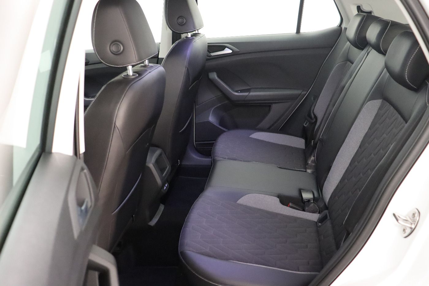 Fahrzeug autohaus mense Fahrzeugabbildung Volkswagen T-Cross 1.0TSI Life Goal IQ.Light|Matrix|CarPlay