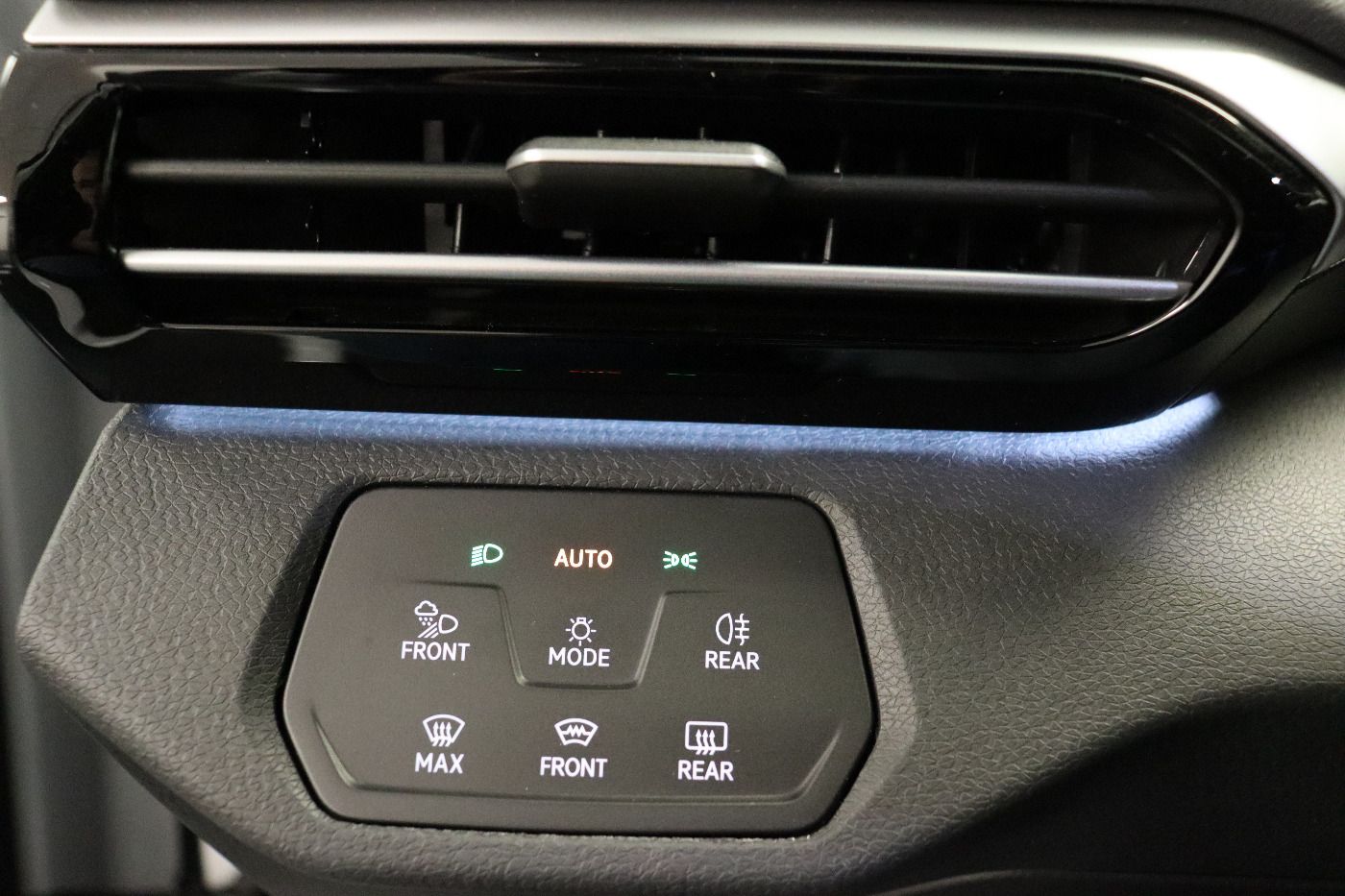 Fahrzeug autohaus mense Fahrzeugabbildung Volkswagen ID.4 Pro 4Motion IQ.Light|Matrix|CarPlay|h/k|LM
