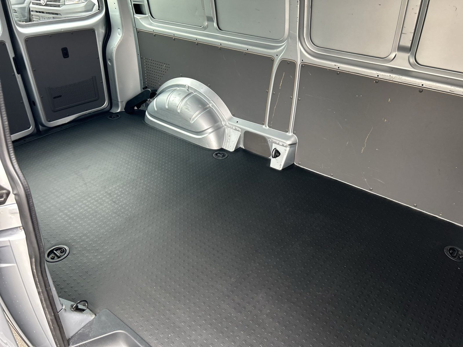 Fahrzeugabbildung Volkswagen T6.1 Transporter 2.0 TDI Kasten FWD lang LED|PDC