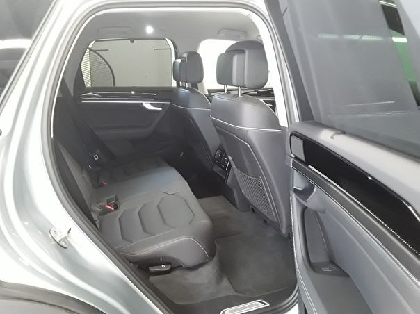 Fahrzeugabbildung Volkswagen Touareg 3.0 TDI 4 Motion tiptronic Elegance AHK