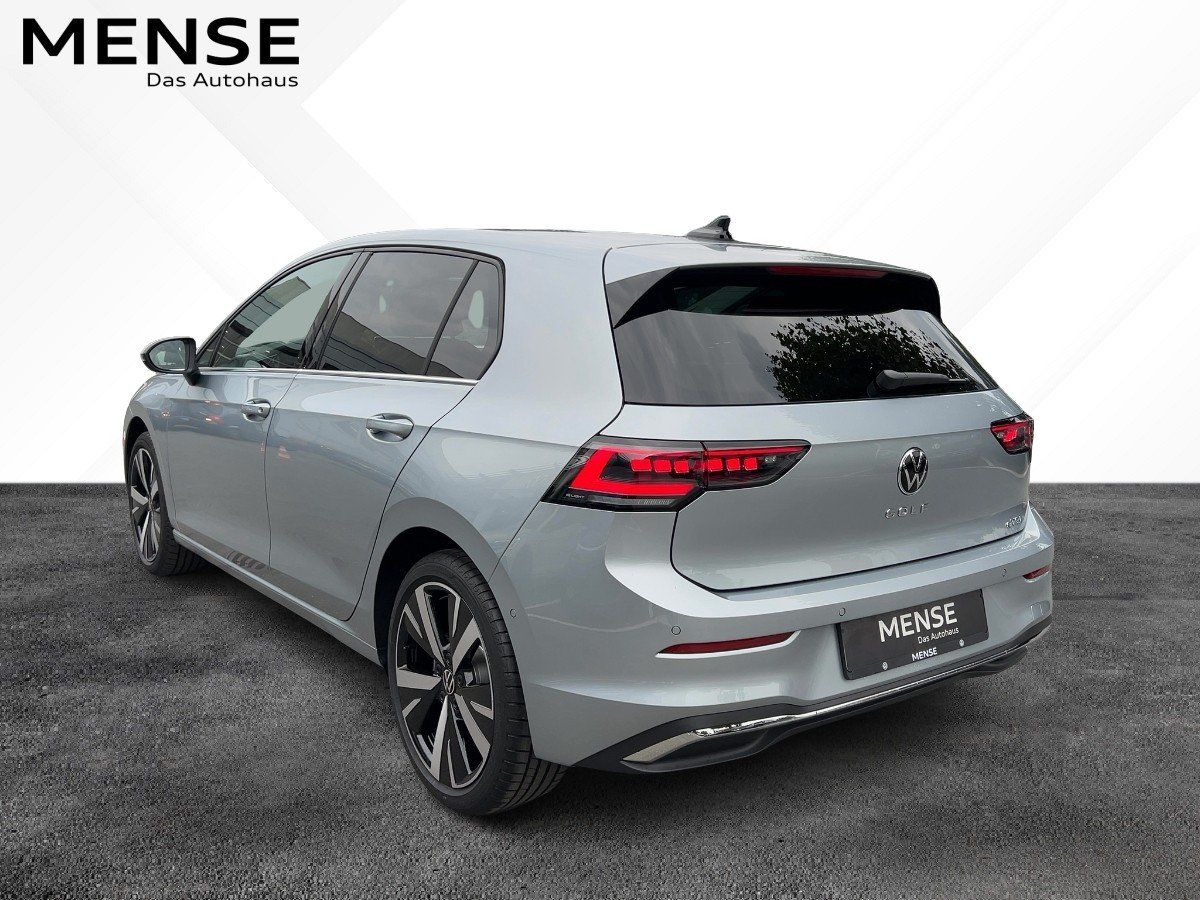 Fahrzeugabbildung Volkswagen Golf Style 1.5 eTSI DSG AHK Nav HUD 360° IQ.Ligh