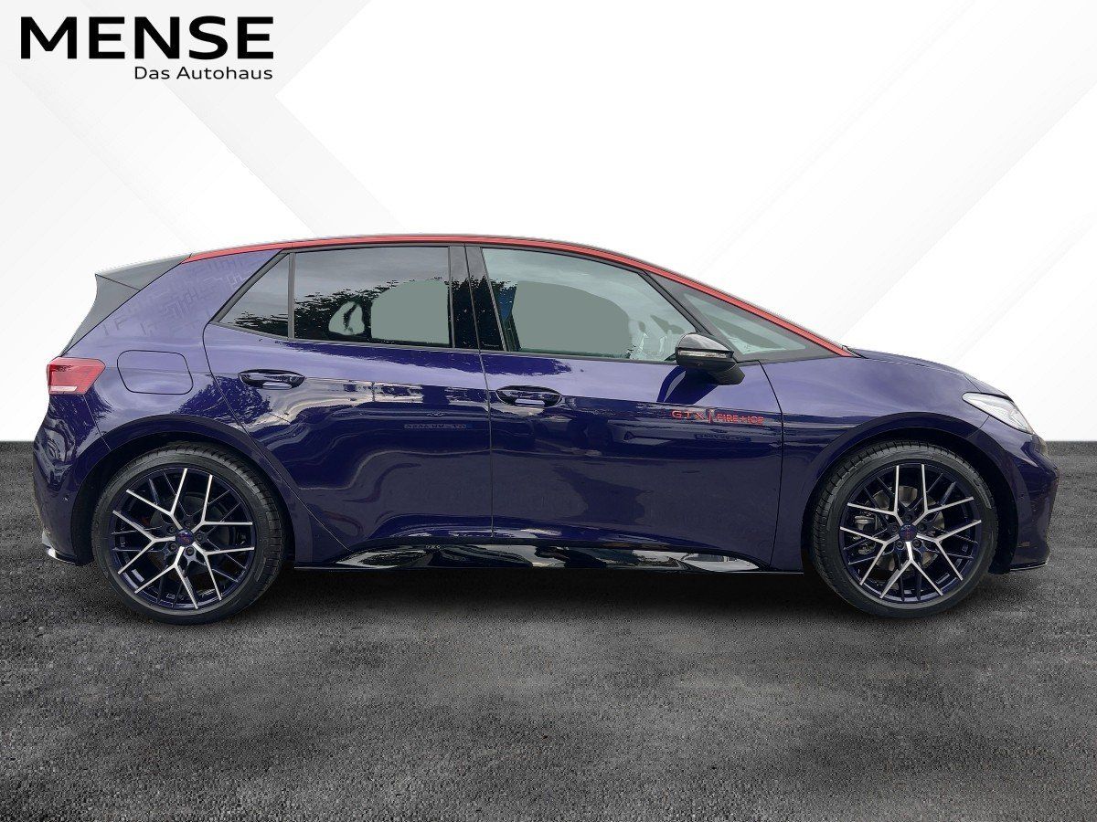 Fahrzeugabbildung Volkswagen ID.3 GTX FIRE+ICE 79kWh AHK Pano Wärmepumpe DCC