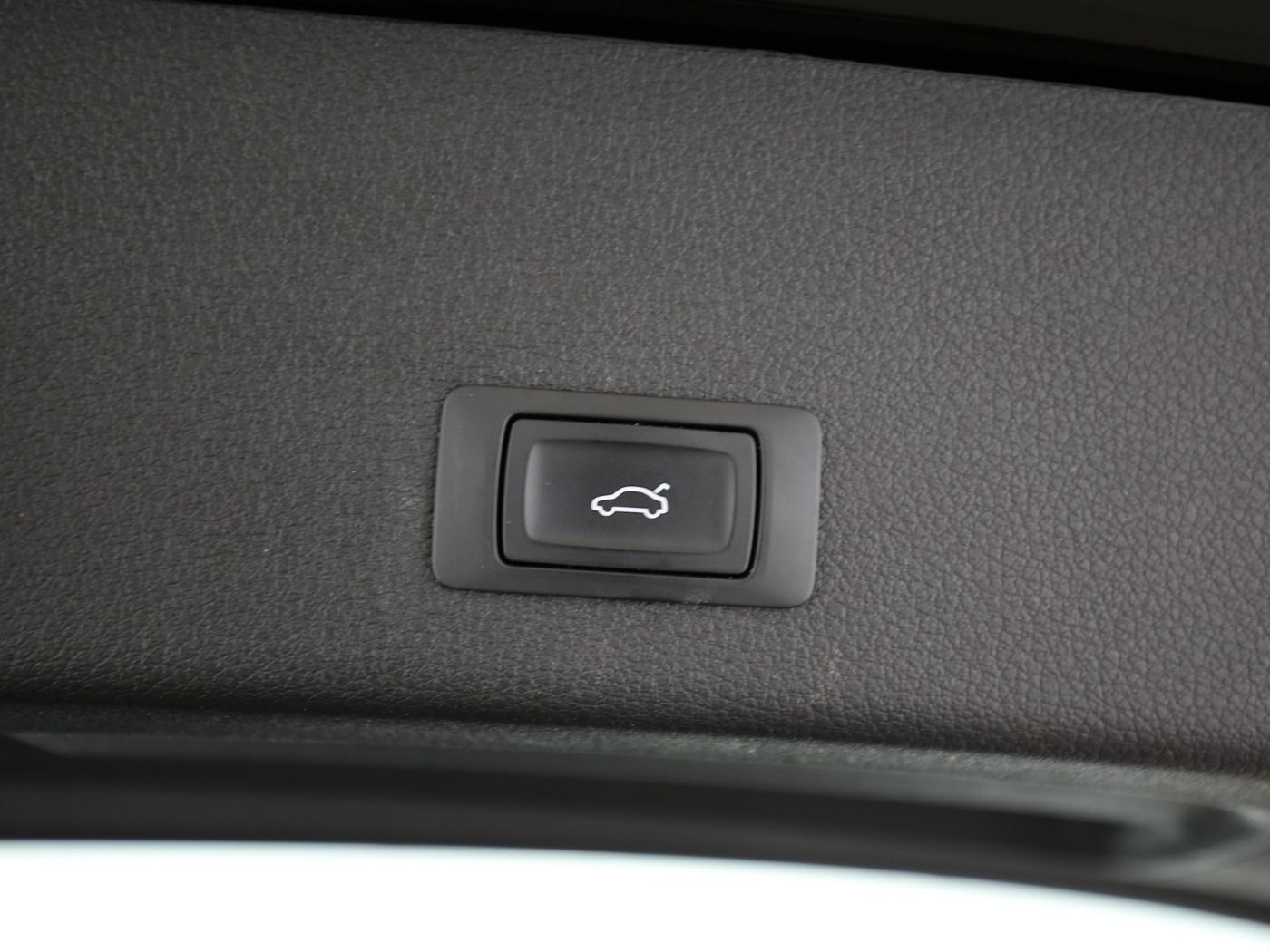 Fahrzeugabbildung Audi e-tron 50 quattro advanced AHK|Luft|Standhzg|LED