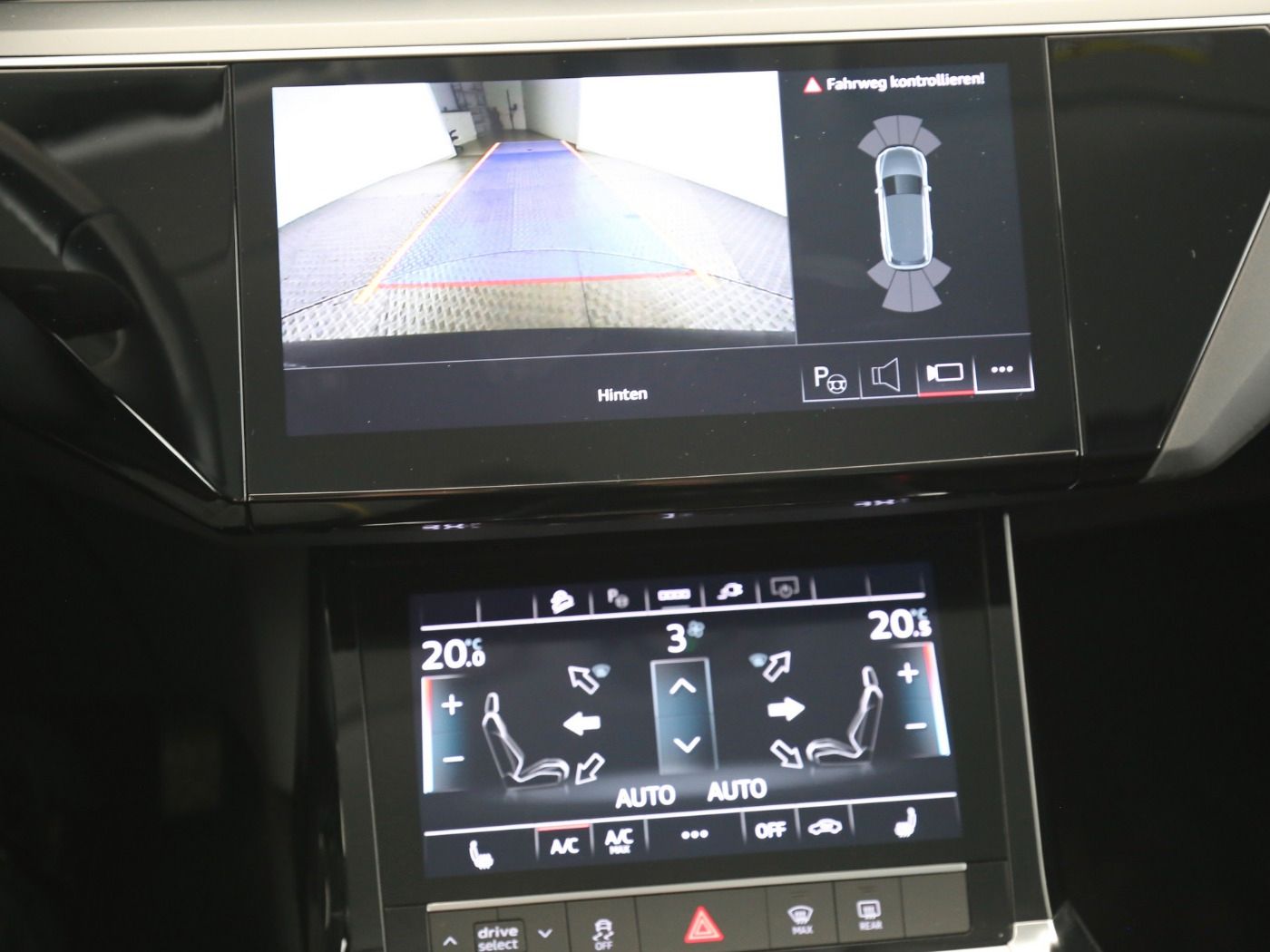 Fahrzeugabbildung Audi e-tron 50 quattro advanced AHK|Luft|Standhzg|LED