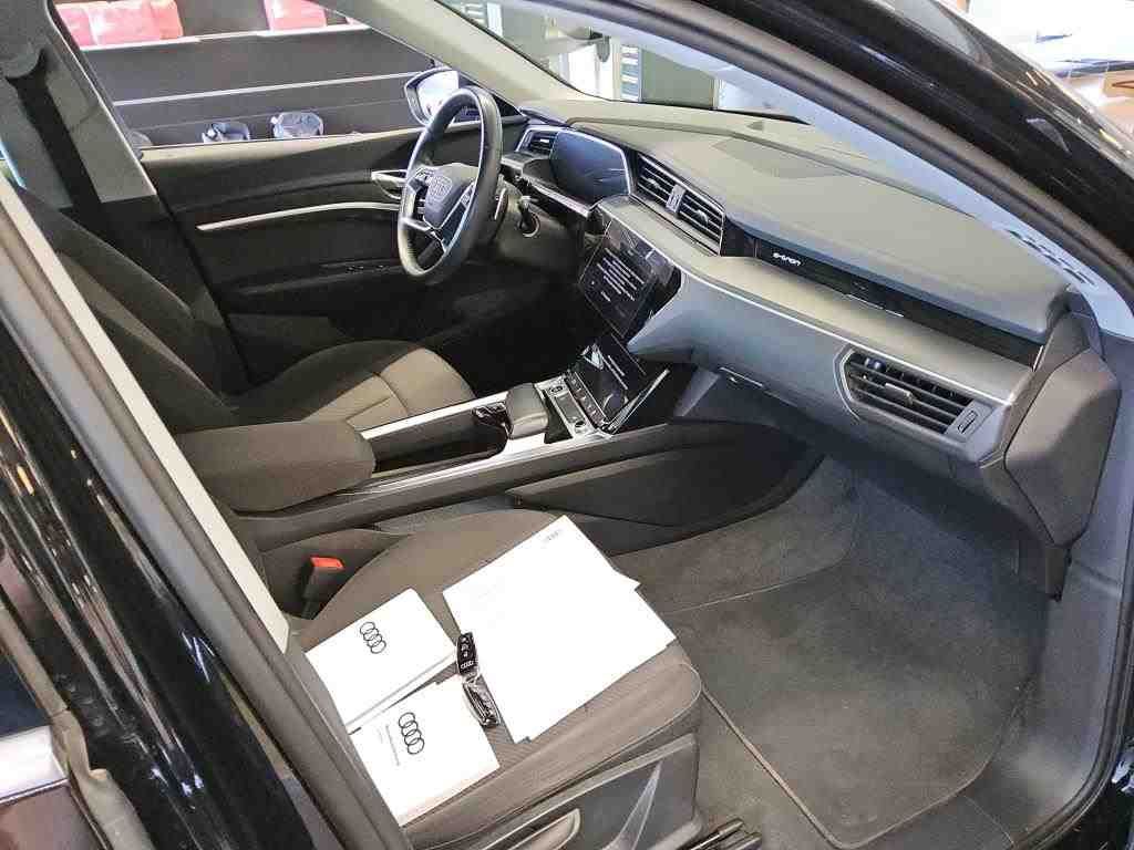 Fahrzeug autohaus mense Fahrzeugabbildung Audi e-tron 50 quattro Basis CarPlay|Luft|Standhzg|LM