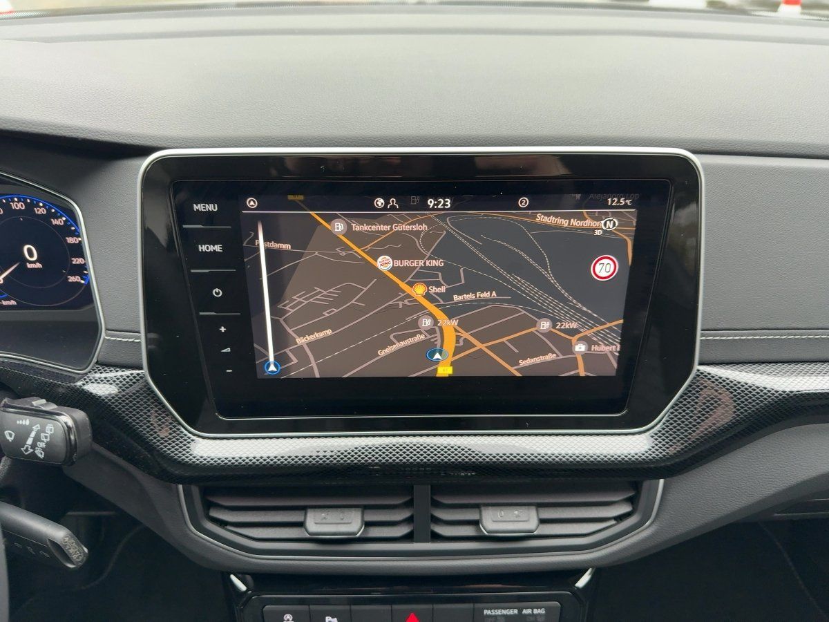 Fahrzeugabbildung Volkswagen T-Cross 1.0 TSI DSG R-Line AHK Nav Kamera IQLigh