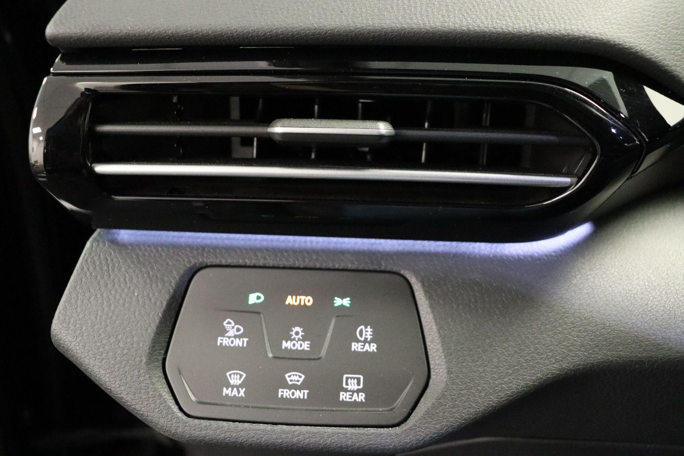 Fahrzeugabbildung Volkswagen ID.4 GTX 4Motion IQ.Light|Matrix|CarPlay|AHK