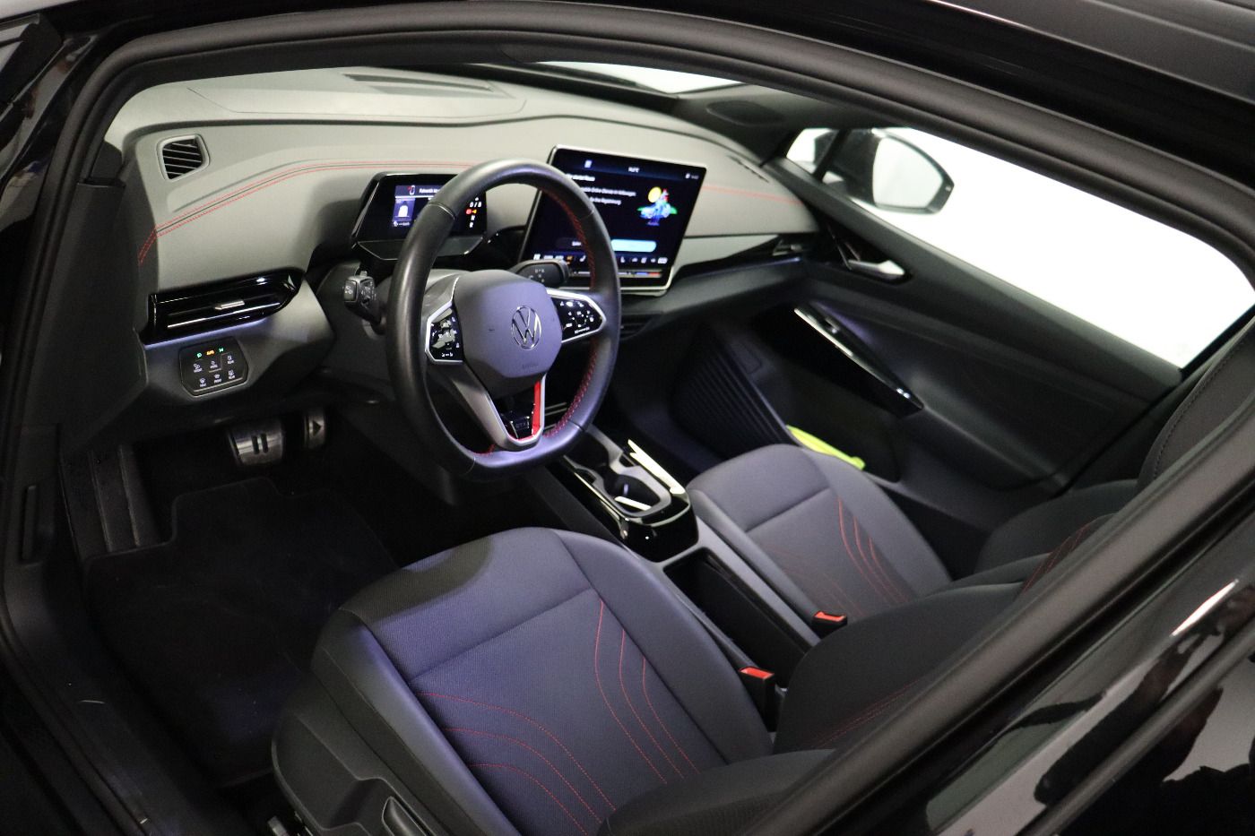 Fahrzeugabbildung Volkswagen ID.4 GTX 4Motion IQ.Light|Matrix|CarPlay|AHK