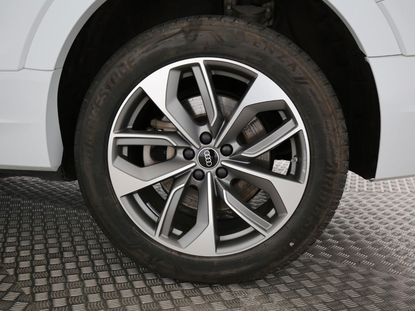 Fahrzeug autohaus mense Fahrzeugabbildung Audi e-tron 50 quattro advanced Matrix|CarPlay|HUD|SD