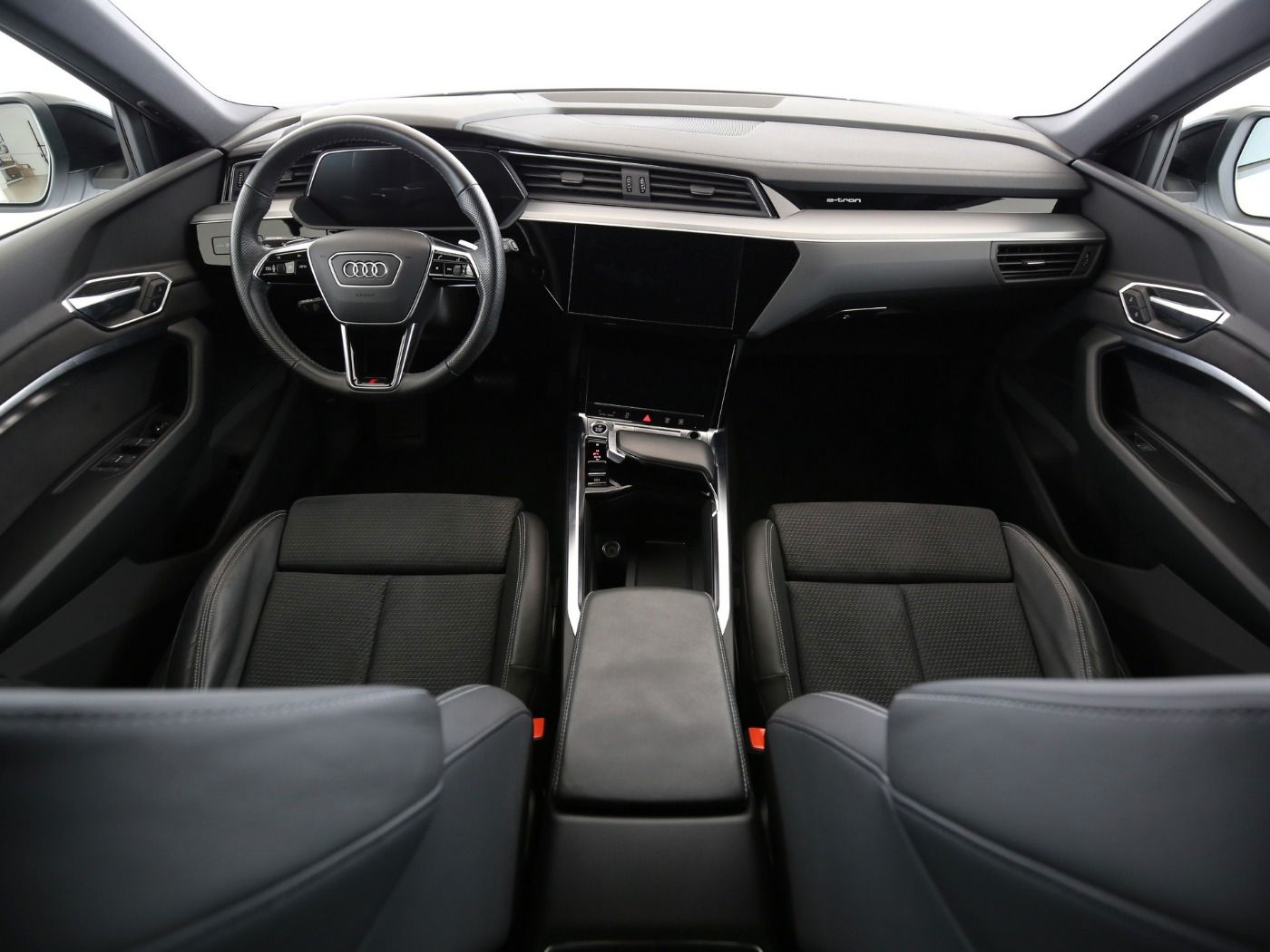 Fahrzeug autohaus mense Fahrzeugabbildung Audi e-tron 50 quattro advanced Matrix|CarPlay|HUD|SD