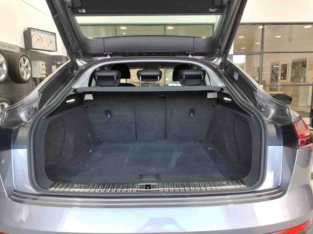 Fahrzeug autohaus mense Fahrzeugabbildung Audi e-tron Sportback quattro 230kW AHK|HUD|Luft|LED