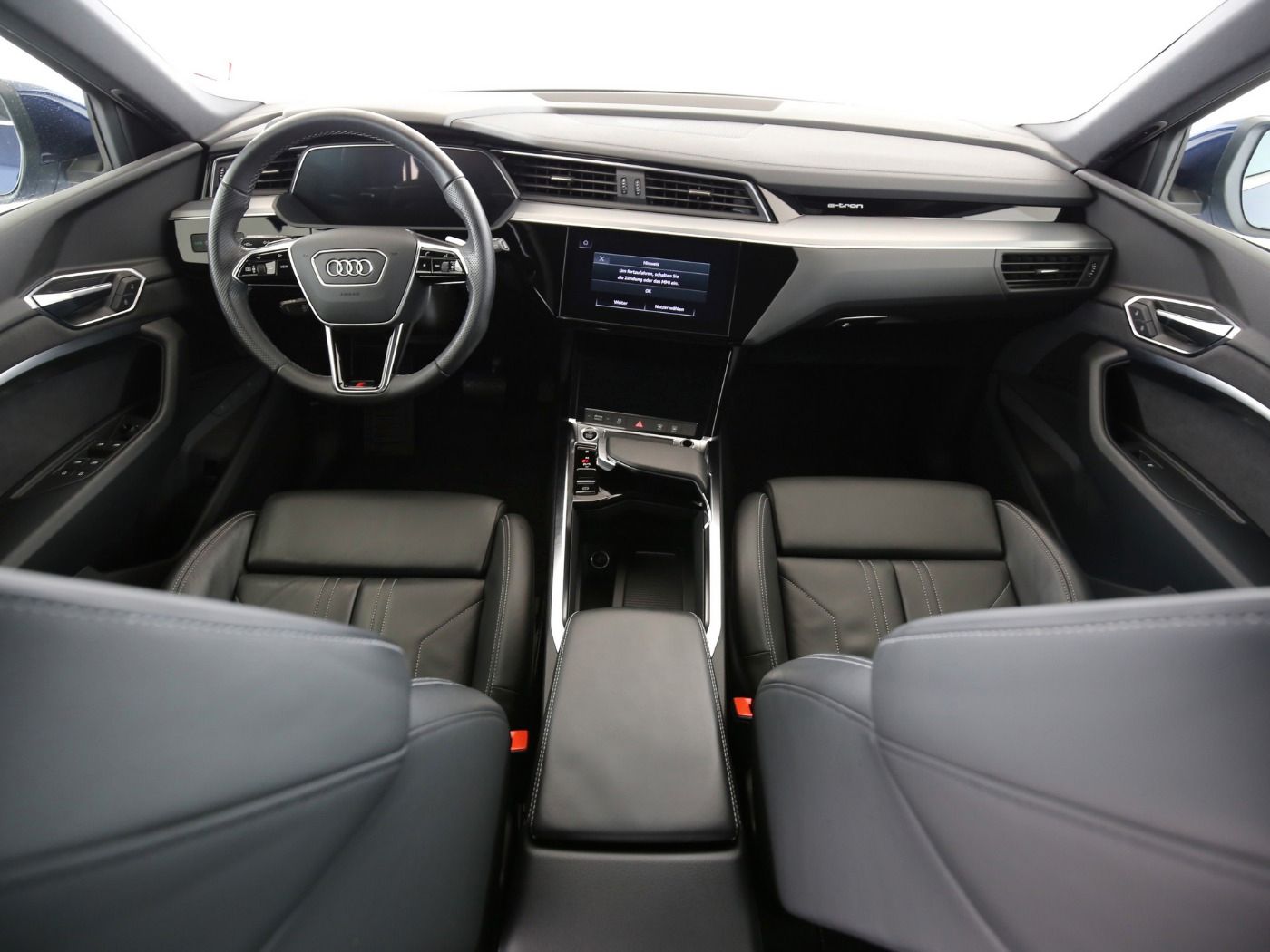 Fahrzeug autohaus mense Fahrzeugabbildung Audi e-tron e-tron quattro 230kW 1-Gang Automatikgetr