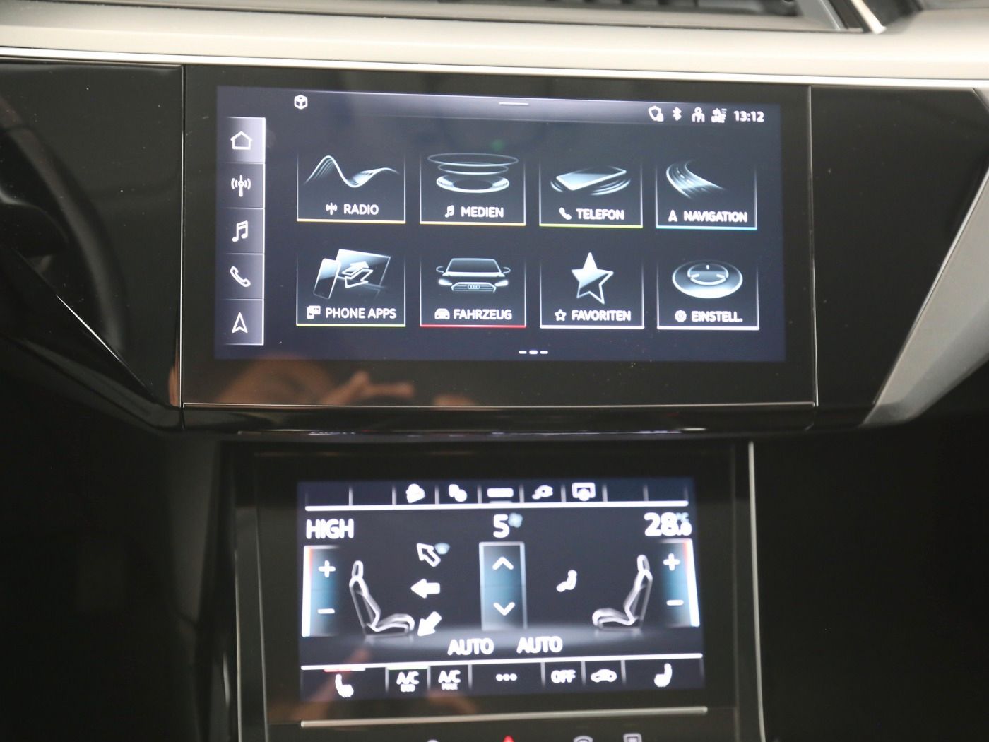 Fahrzeugabbildung Audi e-tron 55 quattro advanced CarPlay|AHK|Luft