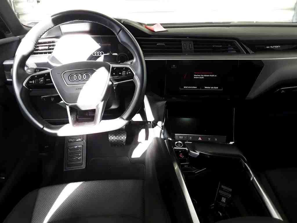 Fahrzeugabbildung Audi e-tron e-tron quattro 230kW 1-Gang Automatikgetr