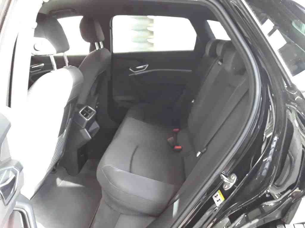 Fahrzeugabbildung Audi e-tron e-tron quattro 230kW 1-Gang Automatikgetr