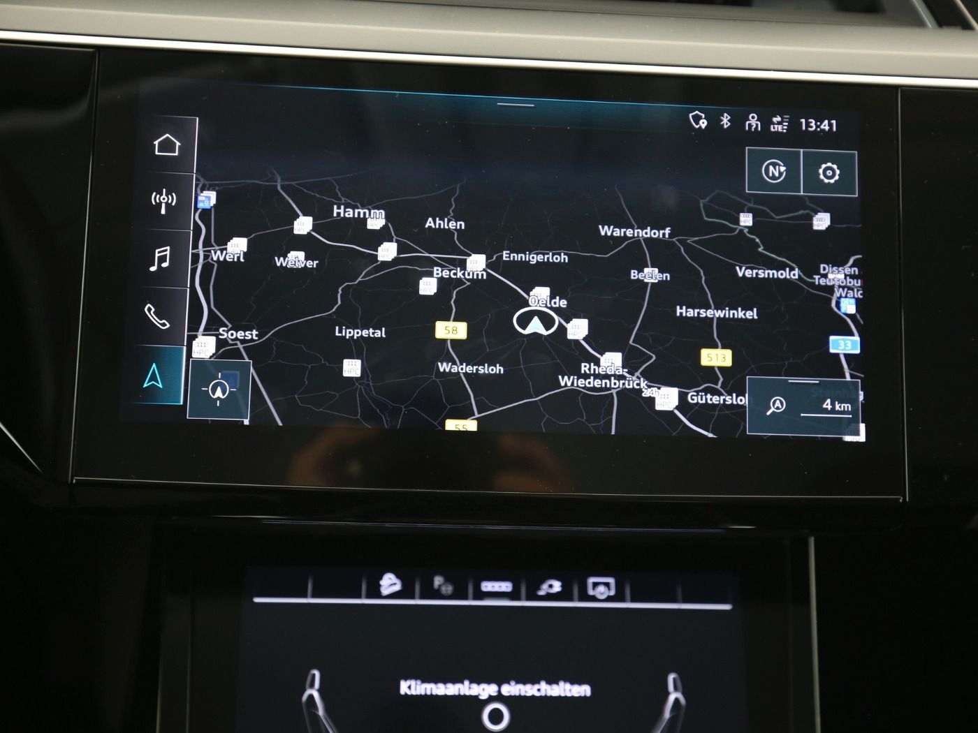 Fahrzeug autohaus mense Fahrzeugabbildung Audi e-tron quattro 230kW AHK|Luft|Standhzg|LED|Navi